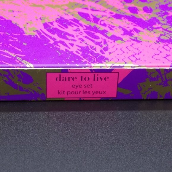 tarte Dare To Live Eight Eye Shadow Palette Set with Brush Full Size Eyeshadow - Picture 3 of 7
